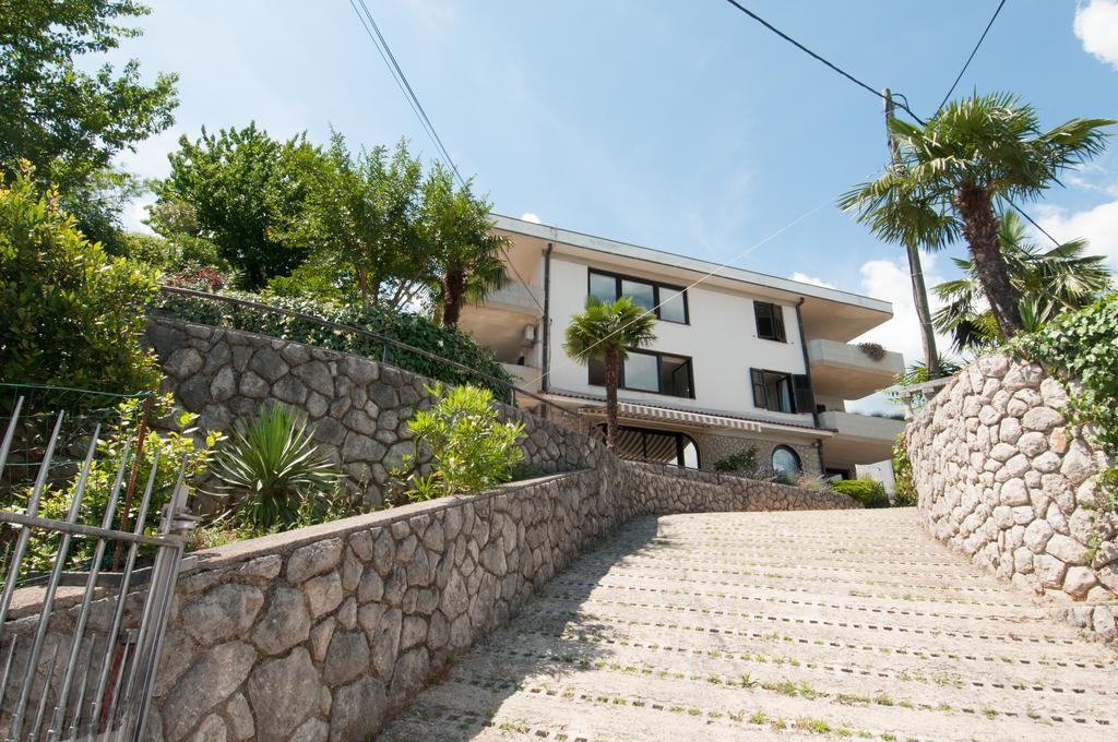 Apartments Daniel Opatija Bilik gambar