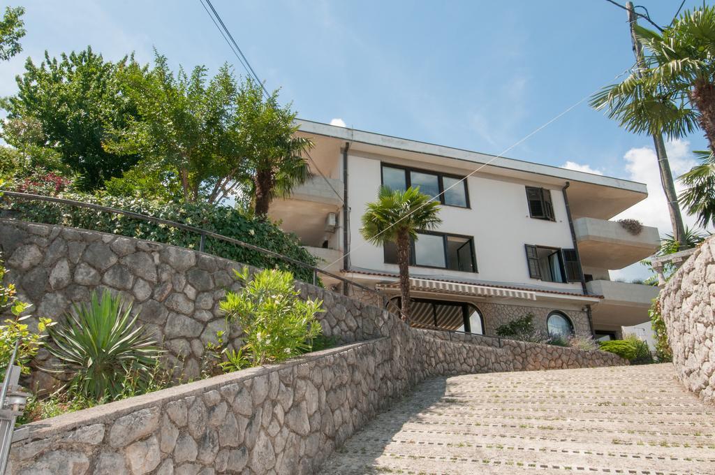 Apartments Daniel Opatija Bilik gambar