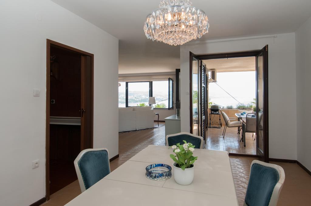 Apartments Daniel Opatija Bilik gambar