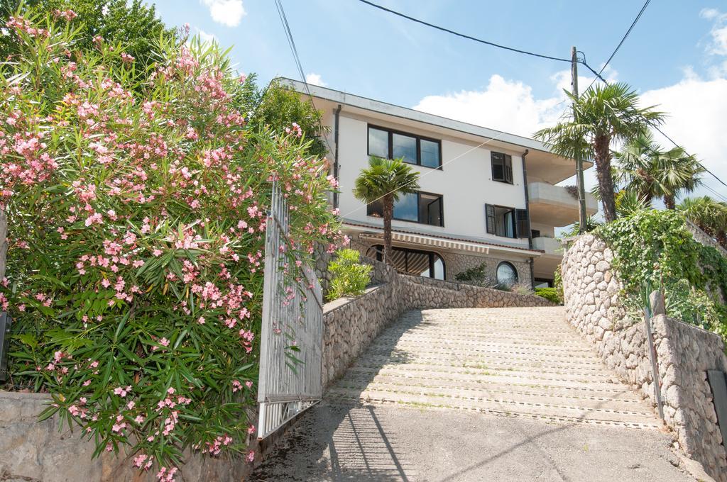 Apartments Daniel Opatija Bilik gambar